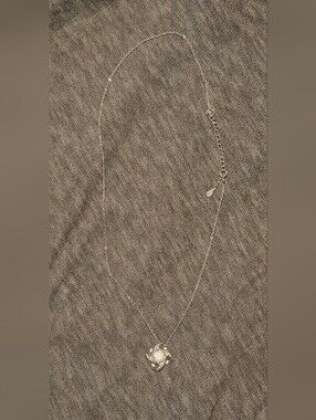 Delicate Silver Floral Pendant Necklace - Silver